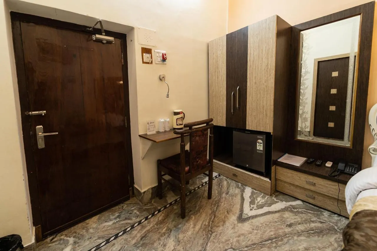 فاراناسي Shree Ganesha Palace Near Kashi Vishwanath Temple فندق مبيت وإفطار